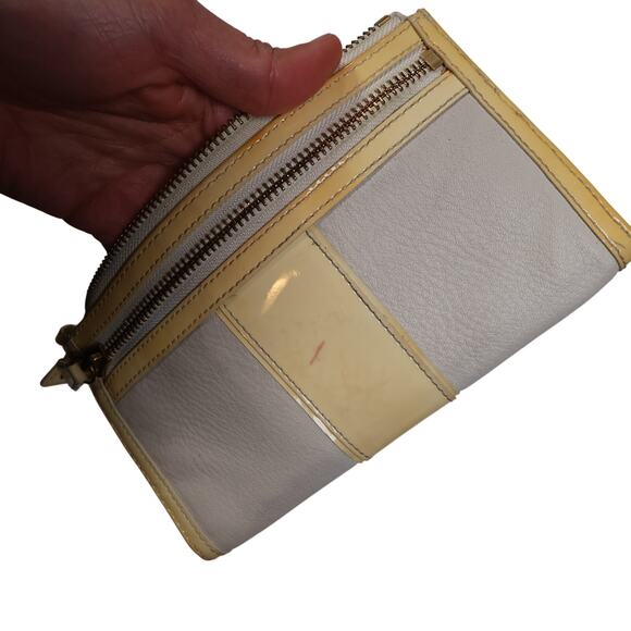 Coach Large Wristlet Ivory Leather Yellow Patent Trim, Pocket, Cash & Card Slots - Picture 2 of 11